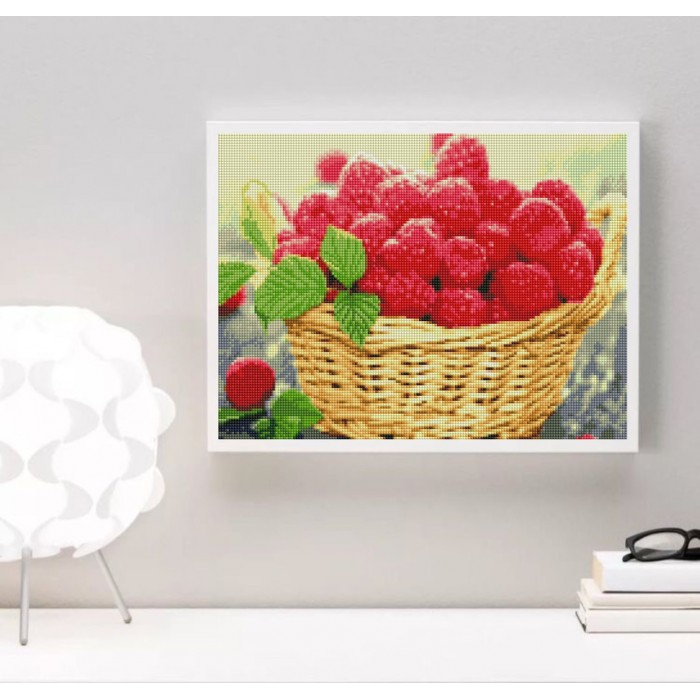 Алмазна мозаїка 30x40 "Малина у корзині" ST480