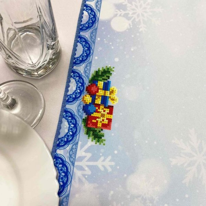 Святковий ранер великий з новорічними подарунками Ранер-228 (Ранер-228)