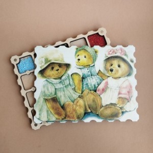Дерев'яний органайзер для бісеру з кришкою на 20 комірок з кольоровим друком (060036)