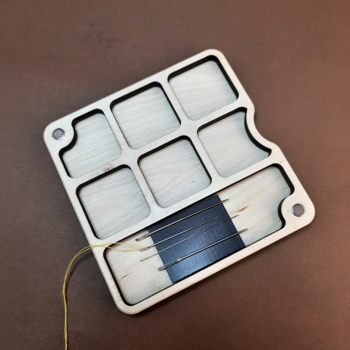 Квадратний міні органайзер для бісеру, намистин та іншого дріб'язку Коробушка (060262)