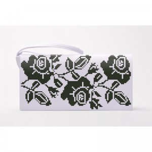 Заготовка клатча "Троянди монохром" для вишивки бісером (КЛ081кБ1301)