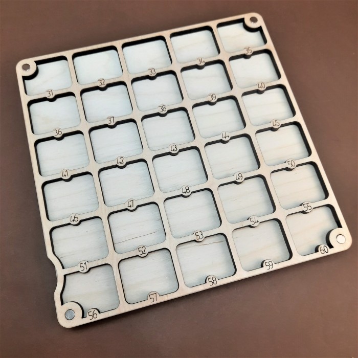 Двосторонній органайзер на 60 комірок 20х20 см з пронумерованими комірками (060232д)