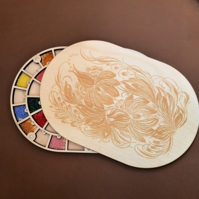 Органайзер для бісеру з дерев'яною кришкою на 53 пронумеровані комірки (060229)