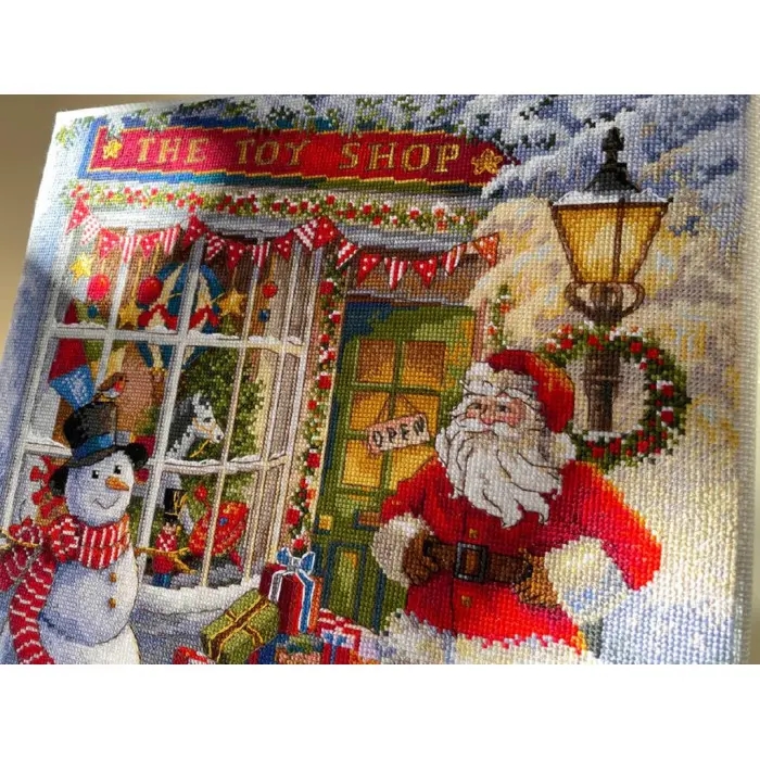 К-213 Магазин іграшок. Мережка. Набір для вишивки хрестиком на Aida 16