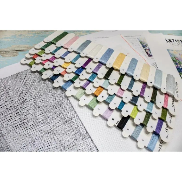 L8054 Літня пишнота. Letistitch. Набір для вишивки хрестиком