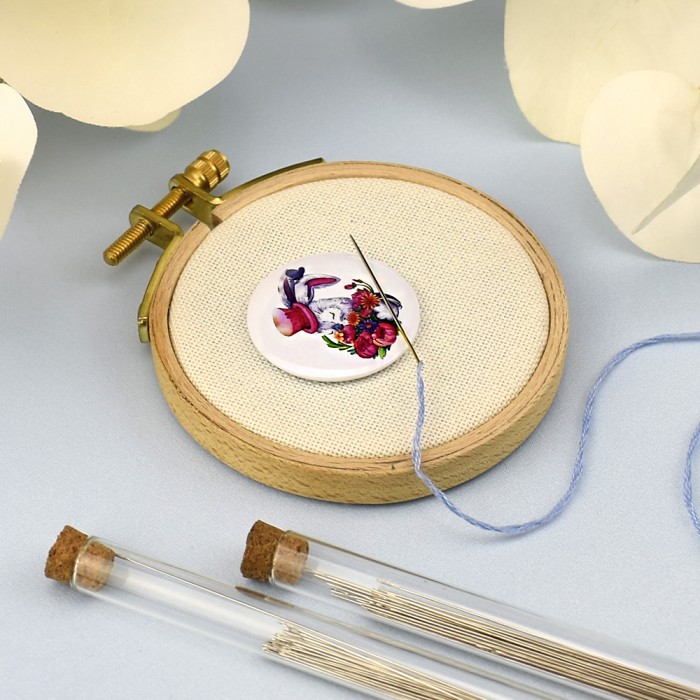 Магнітний тримач для голок та схем МТ-49 "Зайченя в капелюсі"