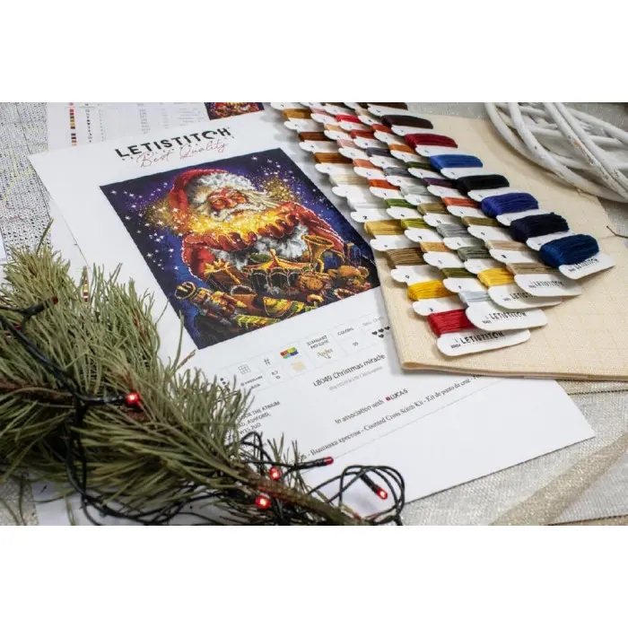 L8049 Різдвяне диво. Letistitch. Набір для вишивки хрестиком