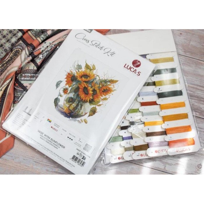B7025 Ваза з соняшниками. Набір для вишивки хрестиком Luca-S