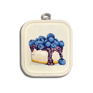Набір для вишивки N030 "Чорничний чізкейк"