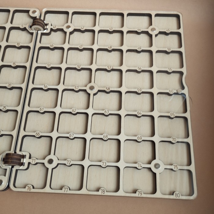 Дерев'яний органайзер для бісеру Альбом на 80 комірок (060603а)