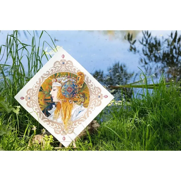 К-141 Альфонс Муха. Блондинка. Мережка. Набір для вишивки хрестиком на Aida 16