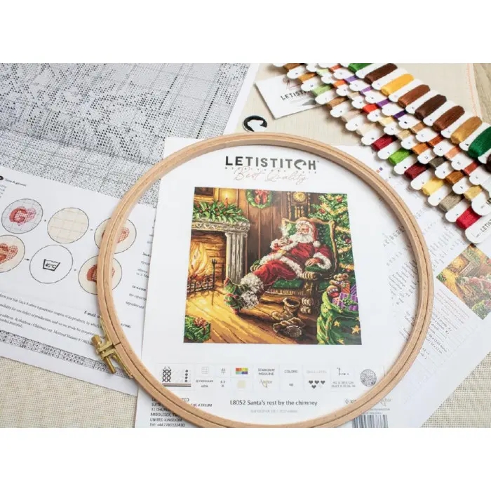 L8052 Відпочинок Санти біля каміна. Letistitch. Набір для вишивки хрестиком